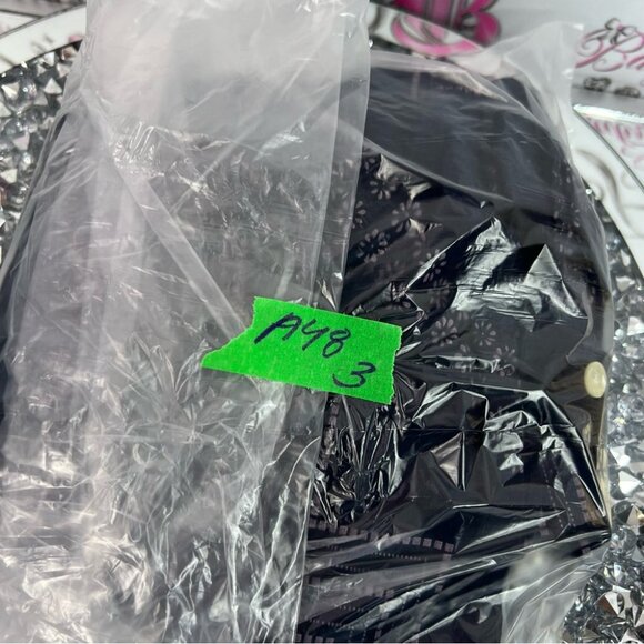 Levi's button up floral shirt collared Dark Blue and Purple Patterned Shirt - Picture 8 of 8